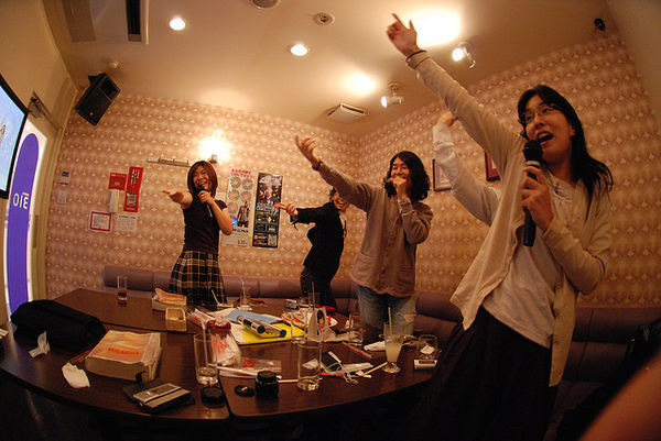 Karaoke – Từ Nhật Bản đến trào lưu toàn thế giới