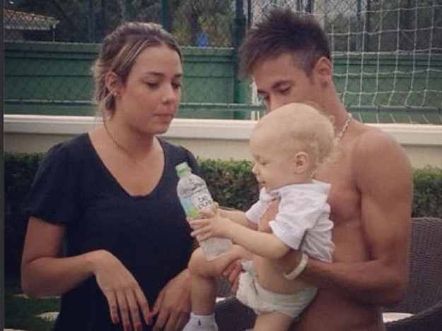 Caroline Dantas là ai? Gặp gỡ bạn gái cũ xinh đẹp của Neymar – Football Hitz